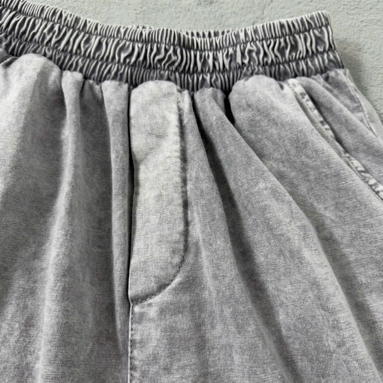 Nguồn hàng sỉ quần Short Wash Cotton 100% chất lượng cao tại Xưởng May Lava. Giá tận xưởng, nhận sản xuất OEM/ODM cho shop và Local Brand.